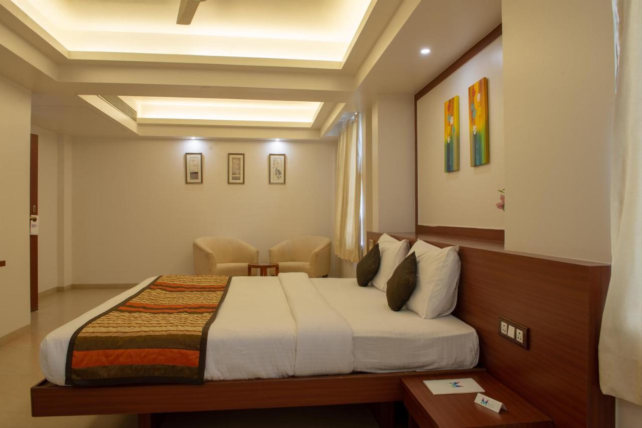 Monarch Montvert Pune Exterior foto